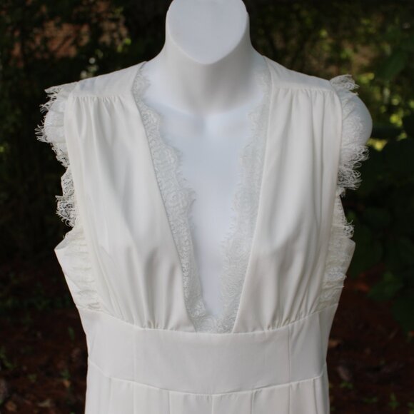 Francesca's Mi Ami Women's White Sleeveless Lace Bodice Jumpsuit Romper Medium - Picture 3 of 15